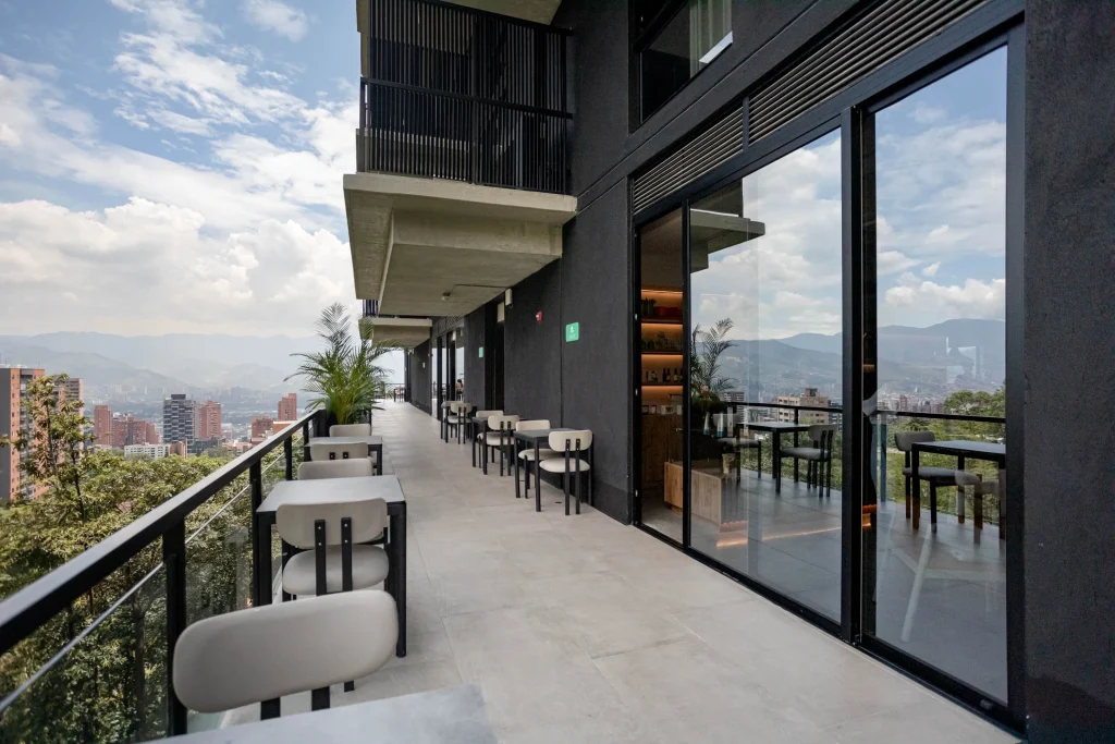 Cierre de Balcones